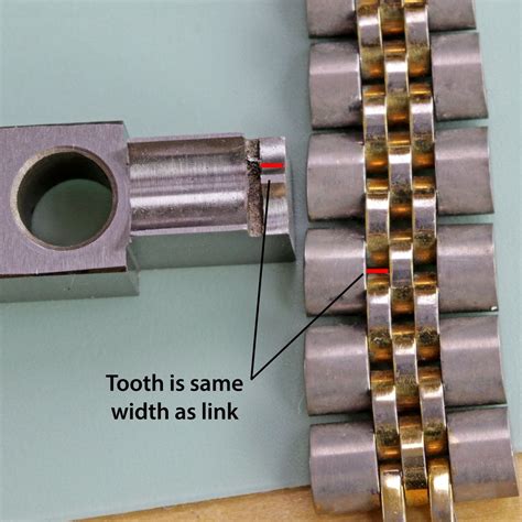 how to remove rolex links.